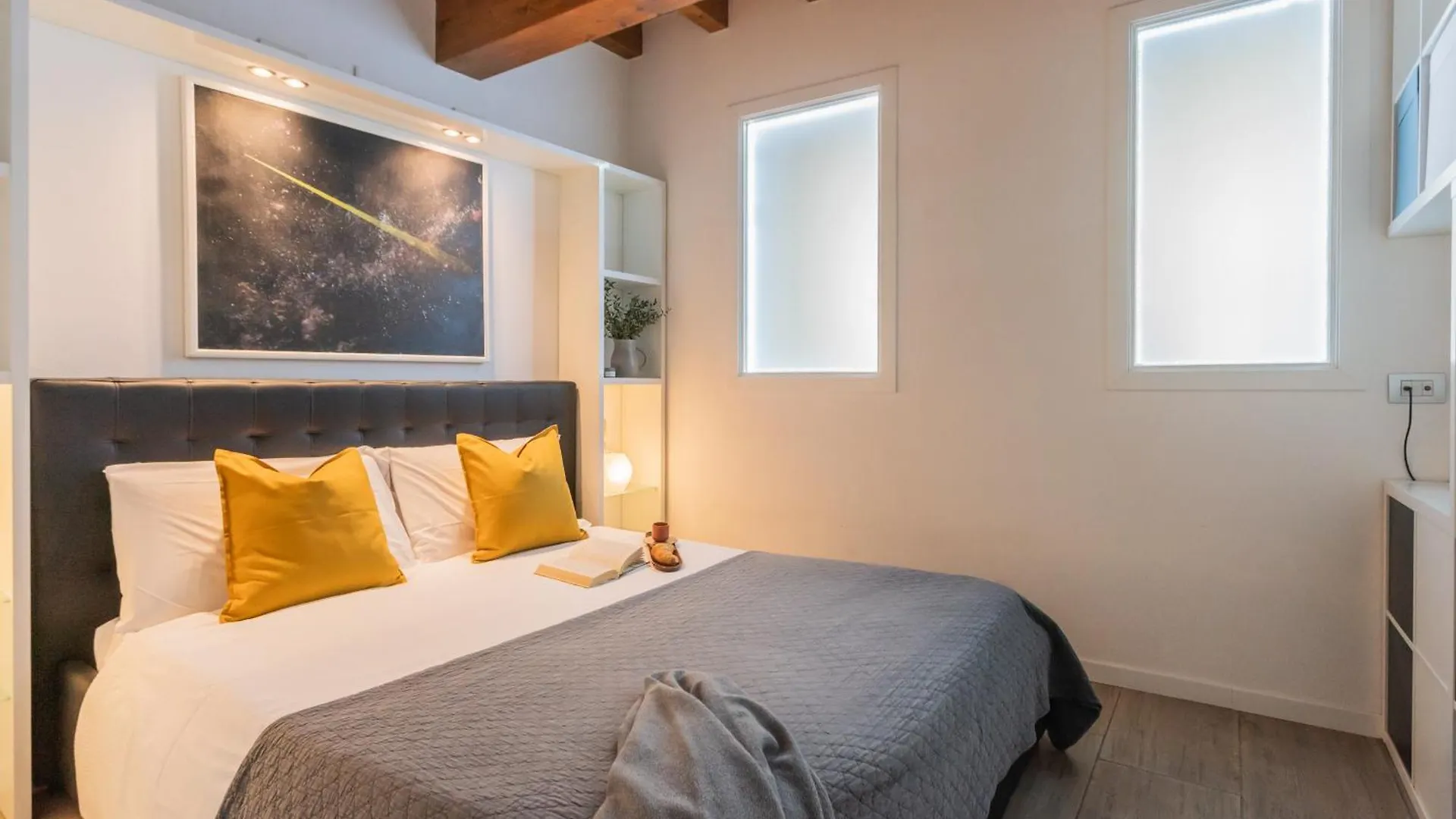 Domus In Como By Rent All Como Apartmán