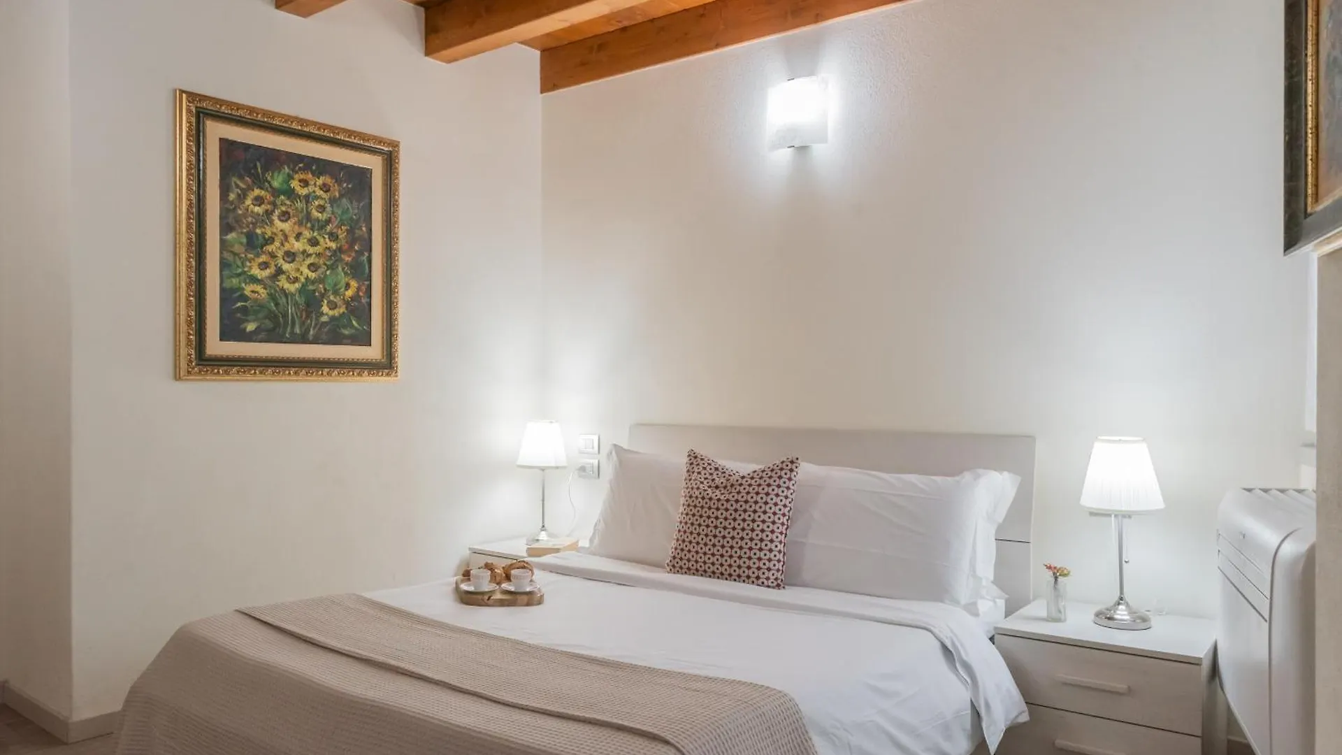 Domus In Como By Rent All كومو شقة