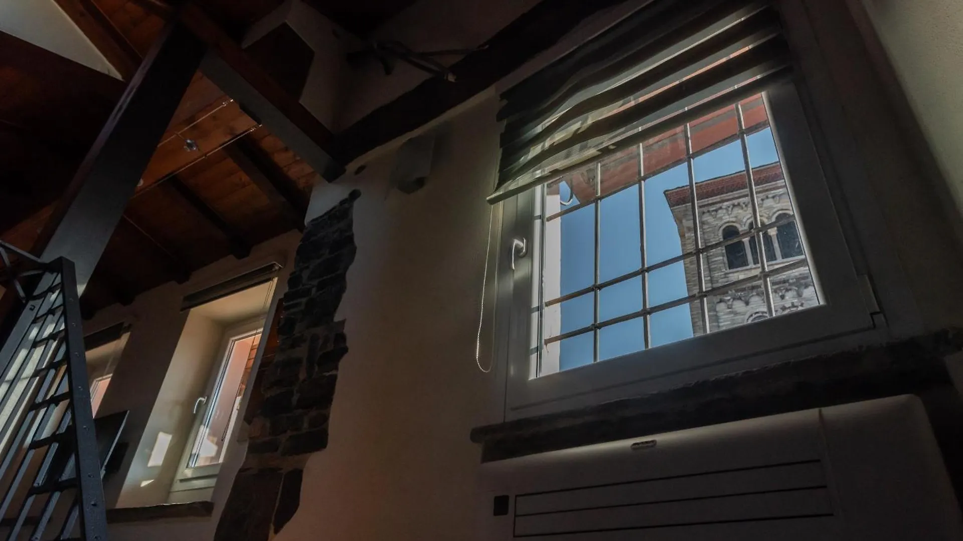 Domus In Como By Rent All كومو شقة